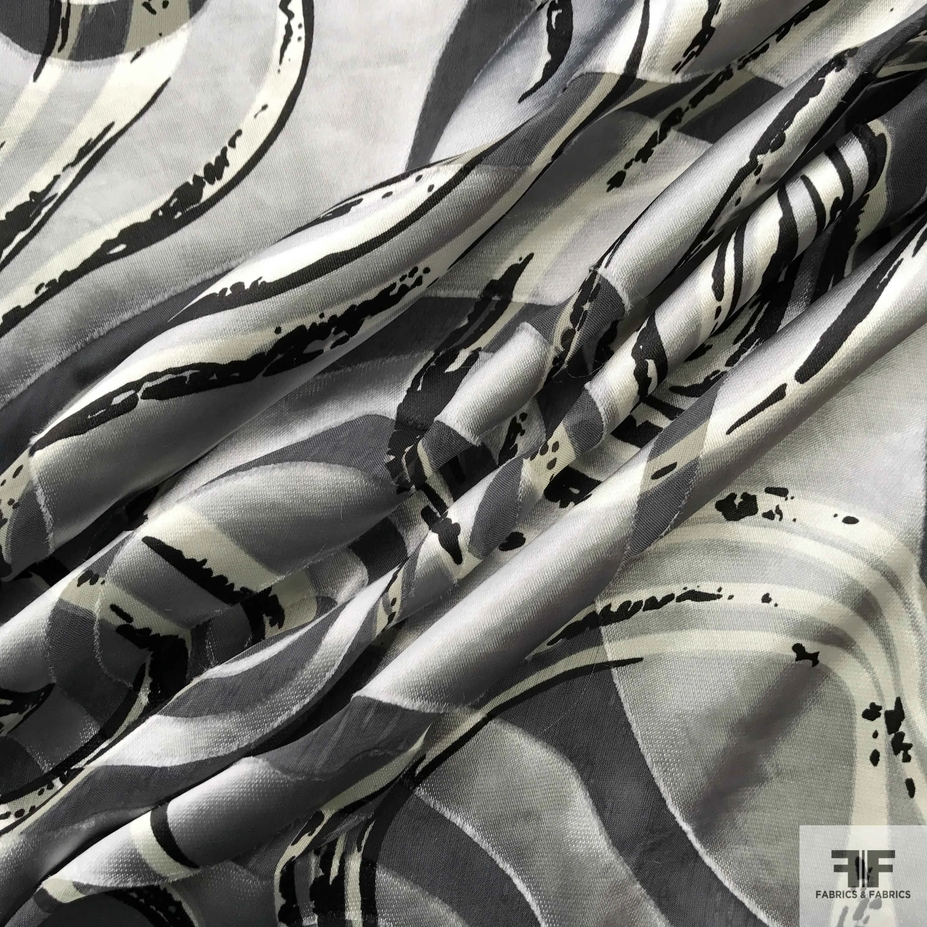 Abstract Silk Burnout - Grey/Silver/Black