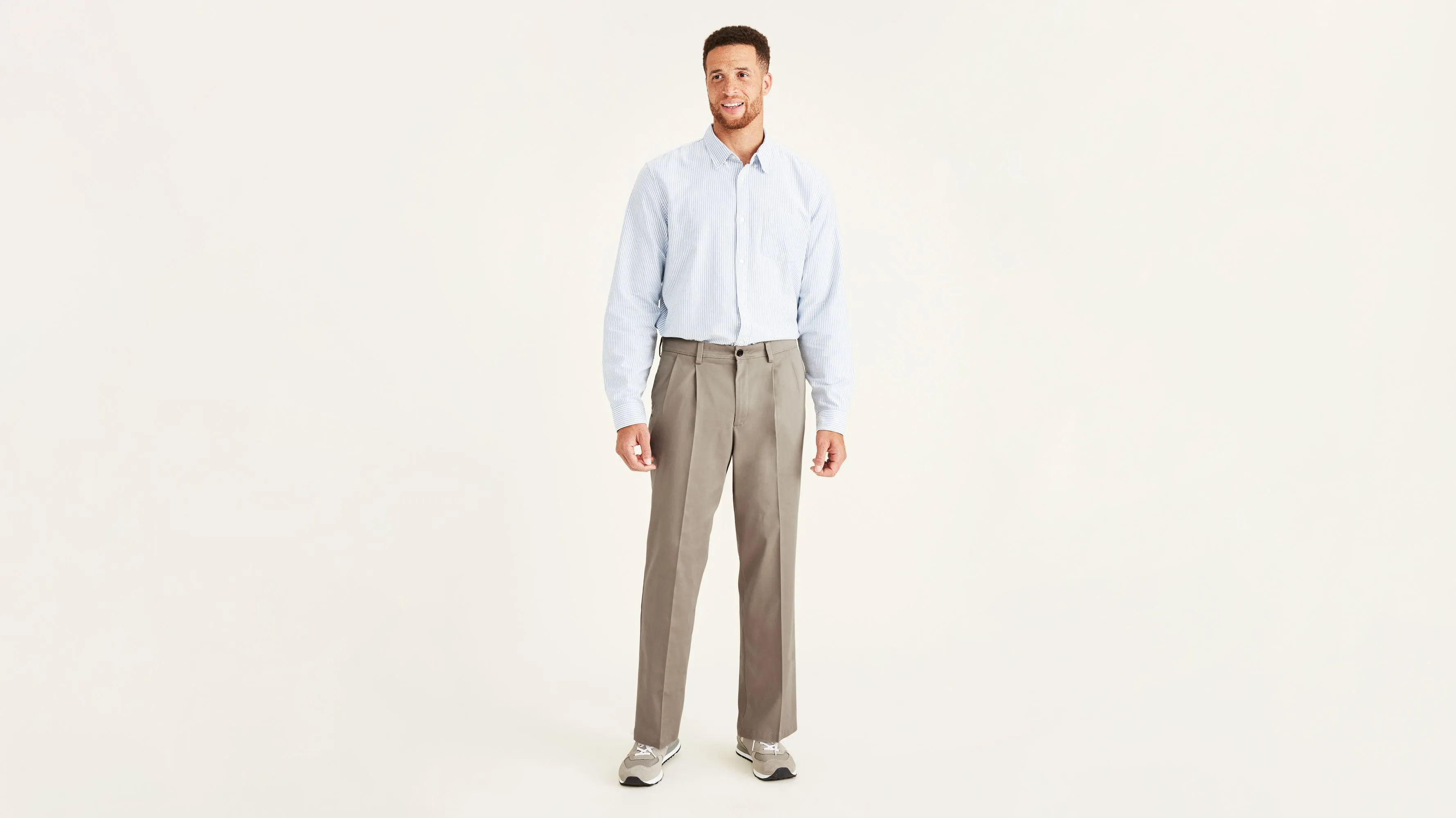 Easy Khakis, Pleated, Classic Fit (Big and Tall)