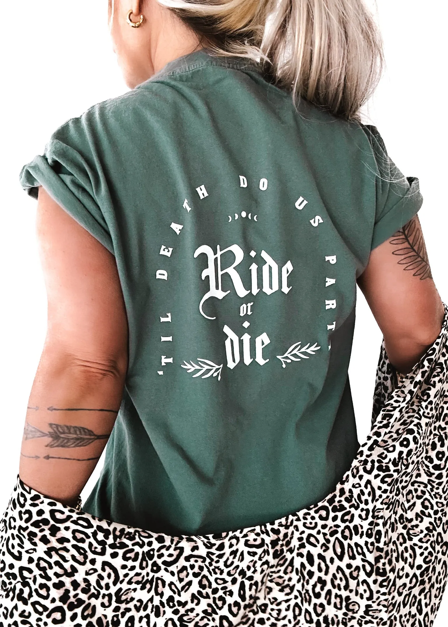 GOTHIC RIDE OR DIE SIDE SLIT TEE